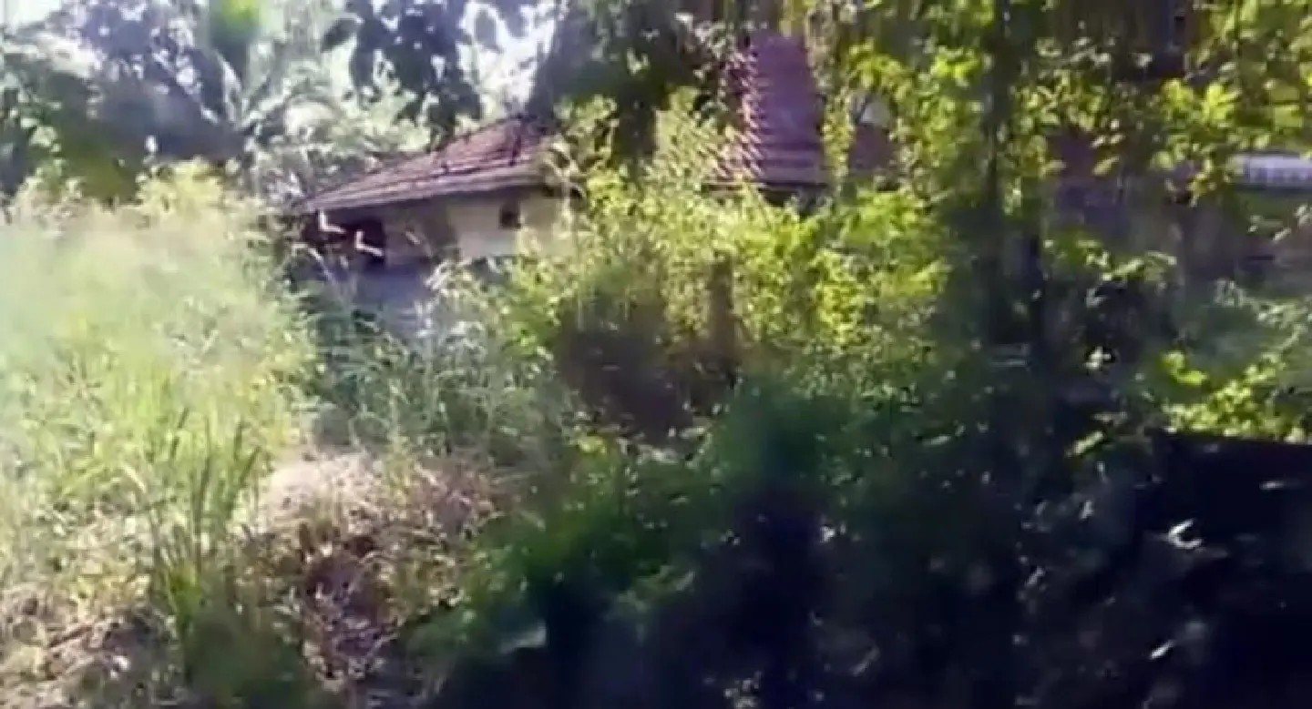 Elderly man found hanged in Loei Elderly man found hanged in Loei