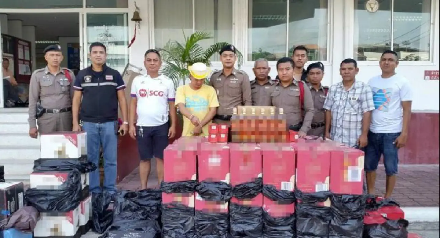 Pick-up driver arrested with some 1,000 smuggled liquor bottles Pick-up driver arrested with some 1,000 smuggled liquor bottles