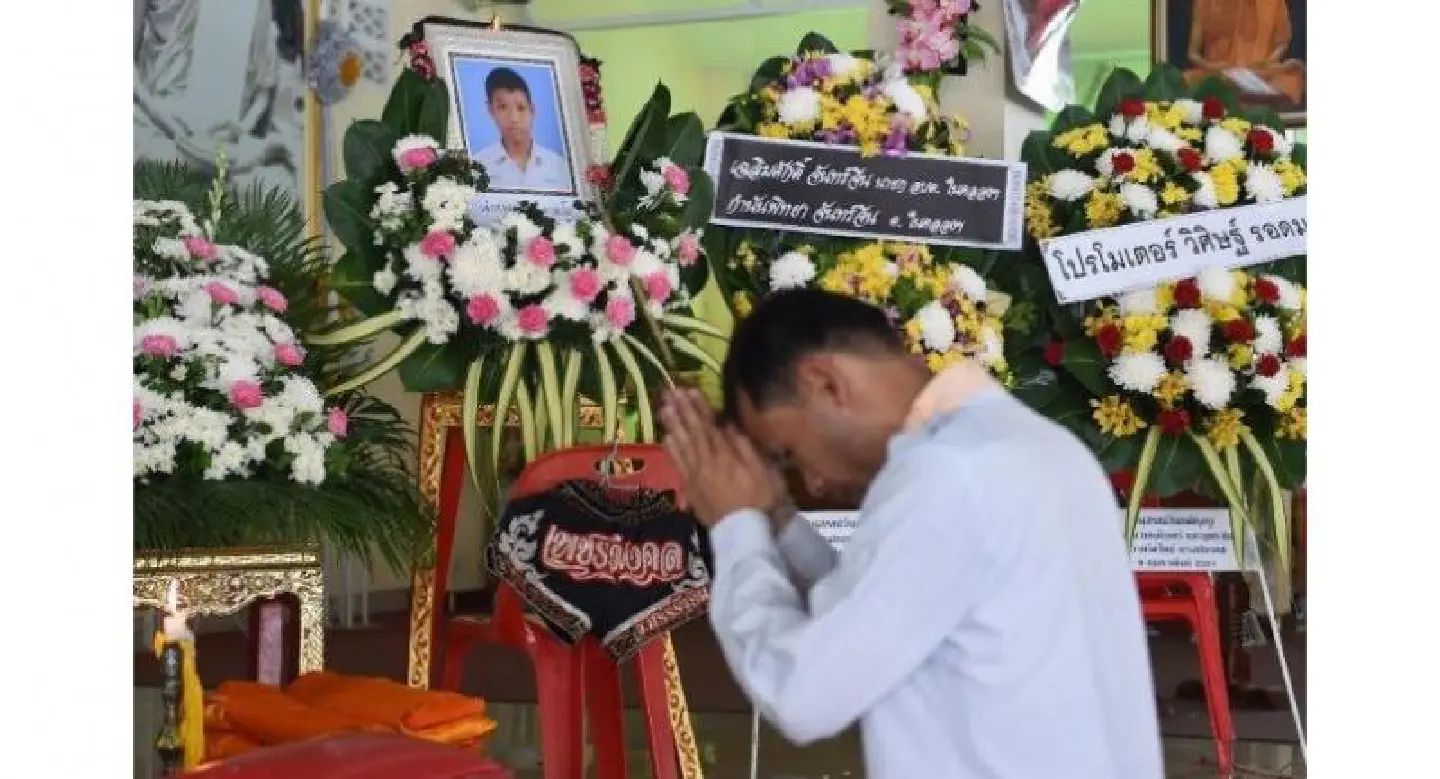 Thais mourn child boxer as funeral held Thais mourn child boxer as funeral held