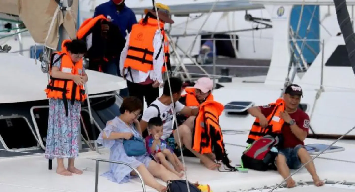 Chinese tourists still No.1 visitors to Phuket Chinese tourists still No.1 visitors to Phuket