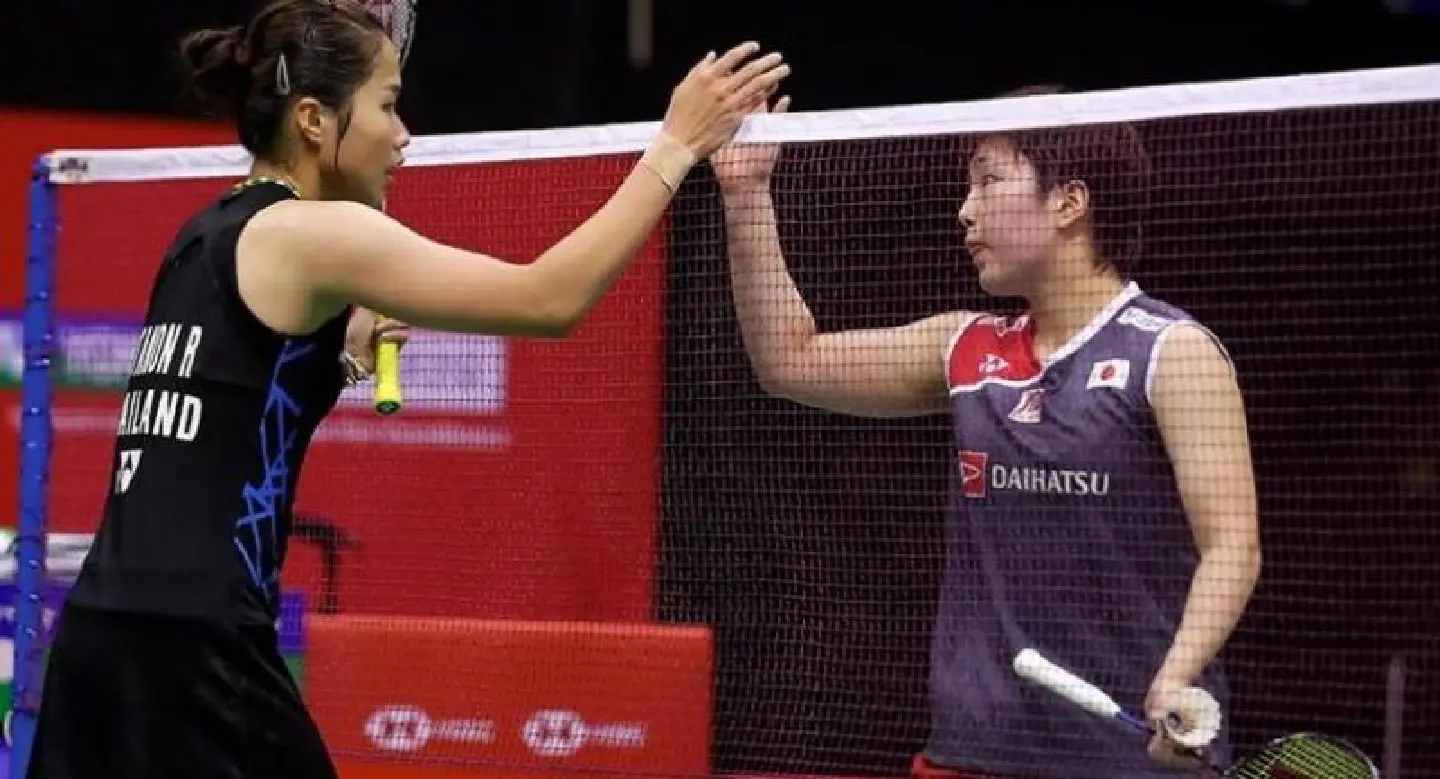 Ratchanok topples Yamaguchi for 1st semi in months