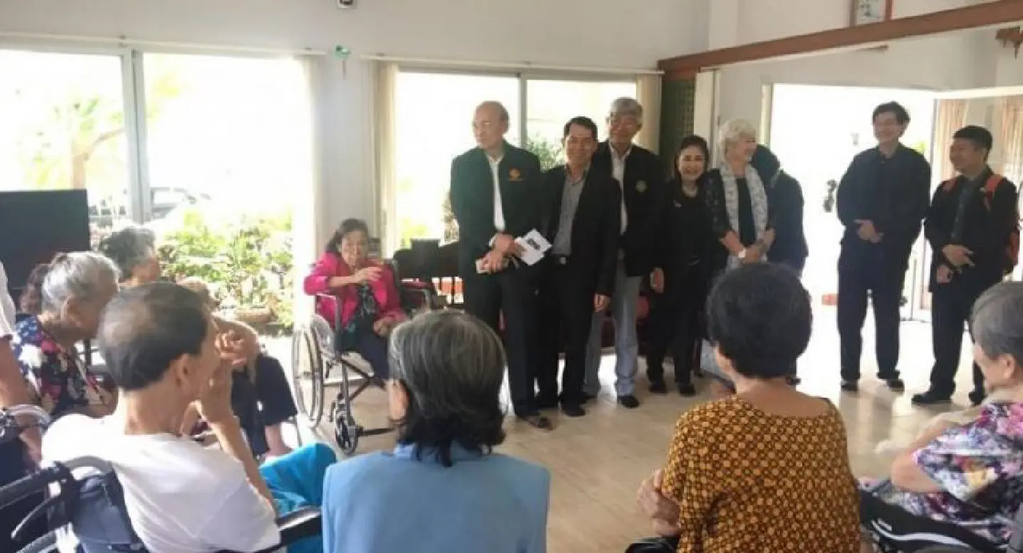 Seniors benefiting from ‘Time Bank’ helpers Seniors benefiting from ‘Time Bank’ helpers