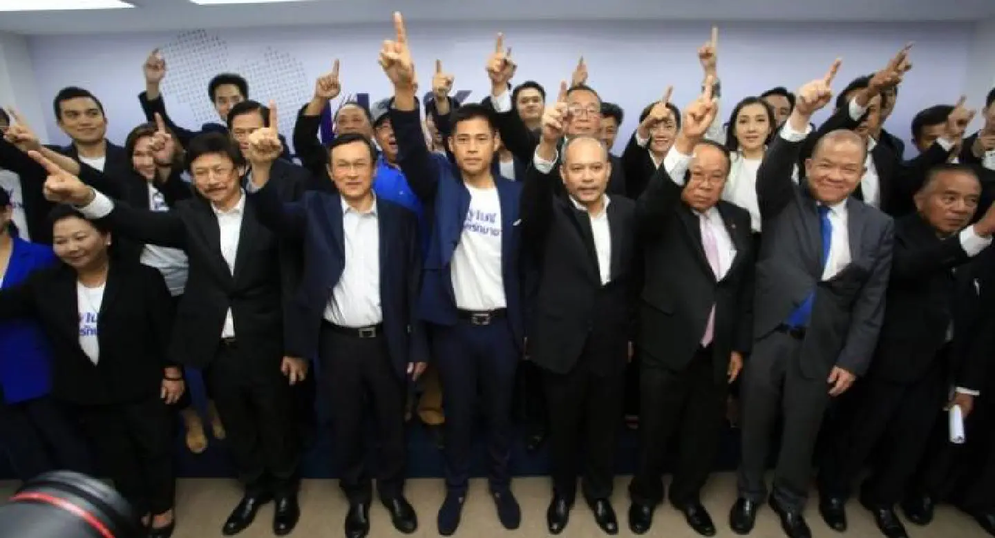 Pheu Thai members shift base as survival tactic