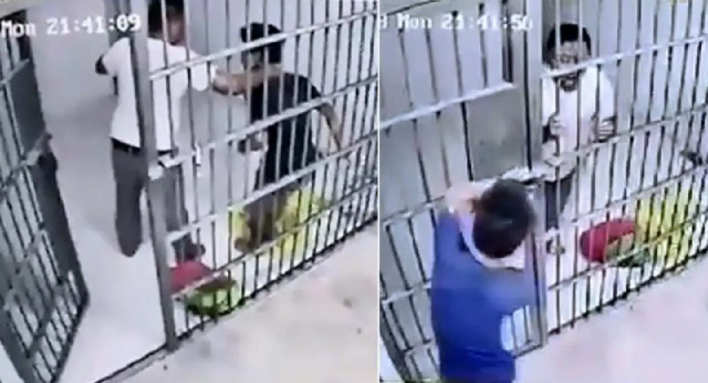 Ayutthaya policeman falls for 'snake in detention cell' trick Ayutthaya policeman falls for 'snake in detention cell' trick