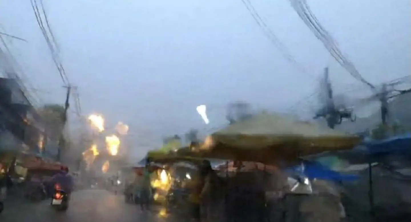 Ten southern provinces warned to brace for heavy rains on Wednesday Ten southern provinces warned to brace for heavy rains on Wednesday