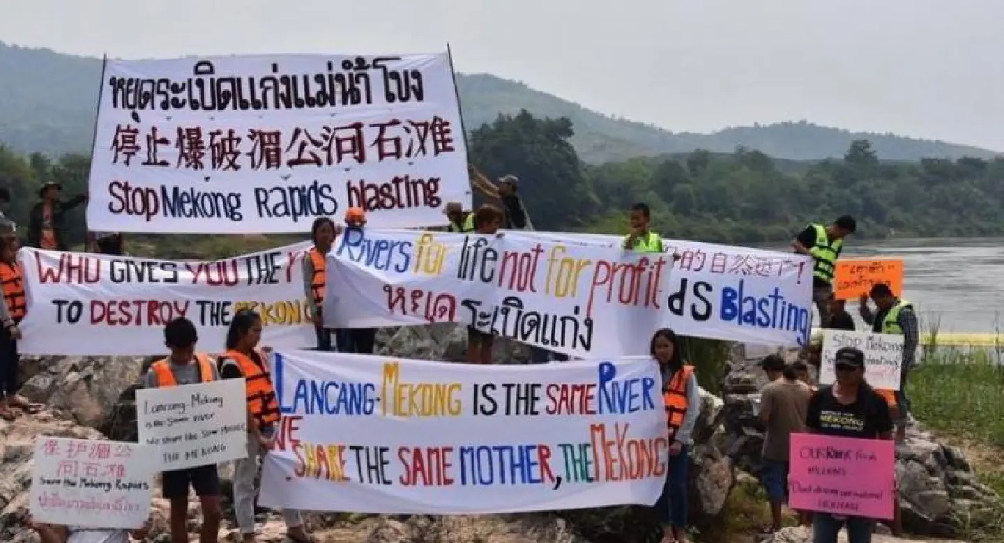 Residents fear Mekong blasting to proceed