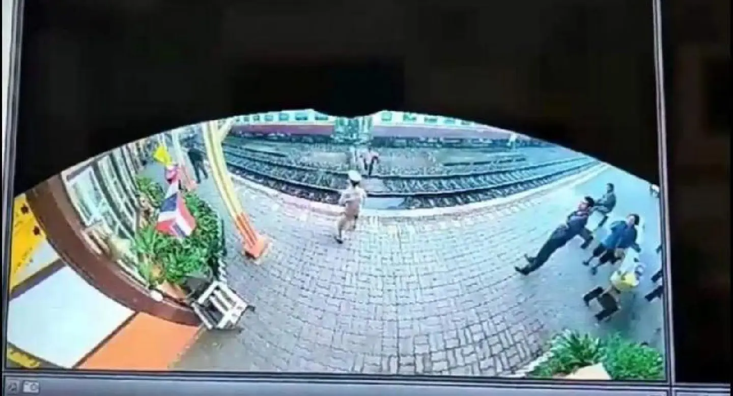 Mother killed by train, two-year-old daughter survives Mother killed by train, two-year-old daughter survives
