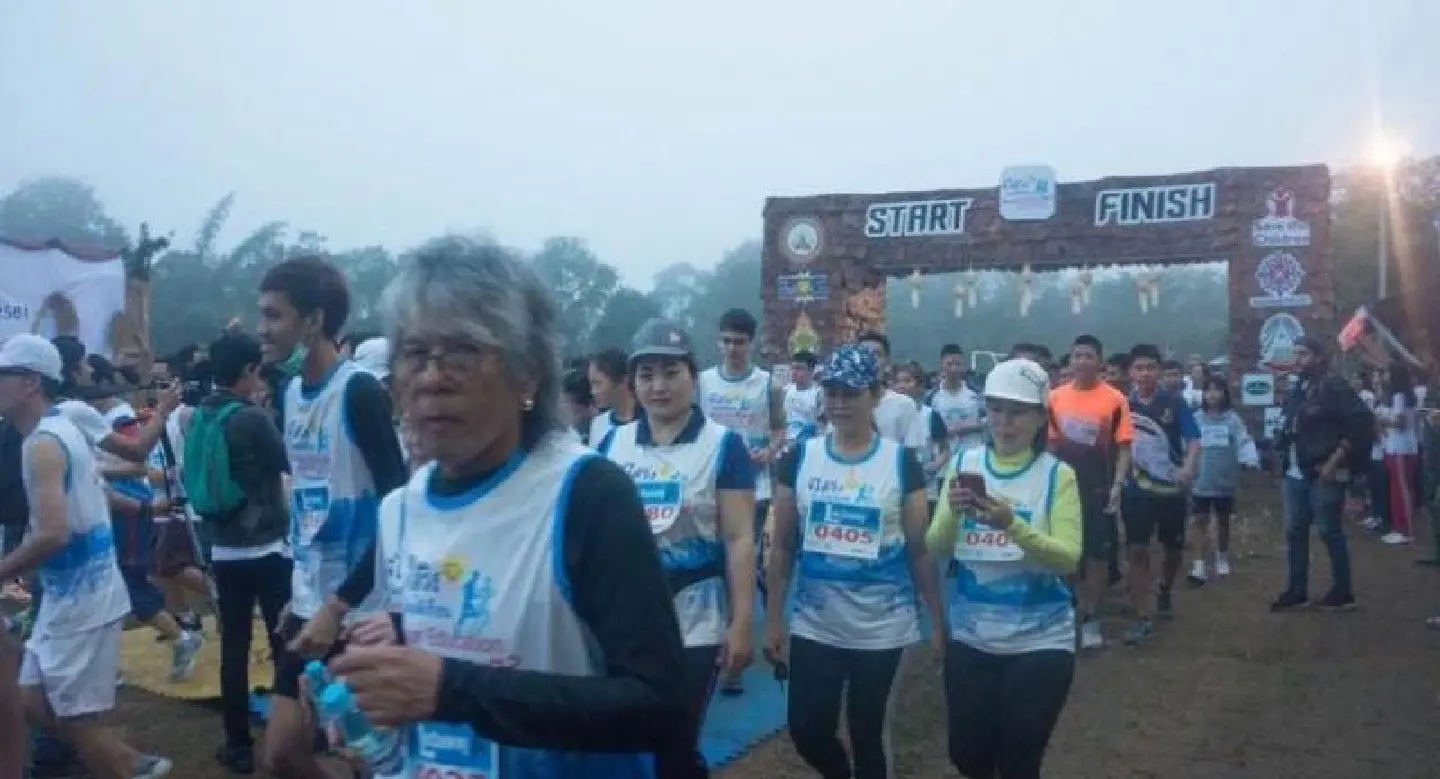Running to educate children living on Tak border Running to educate children living on Tak border