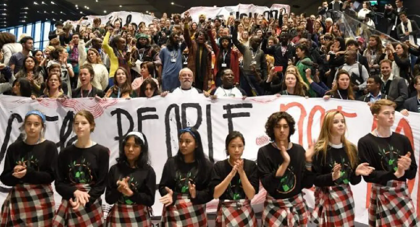 Nations still worlds apart at crunch UN climate summit Nations still worlds apart at crunch UN climate summit