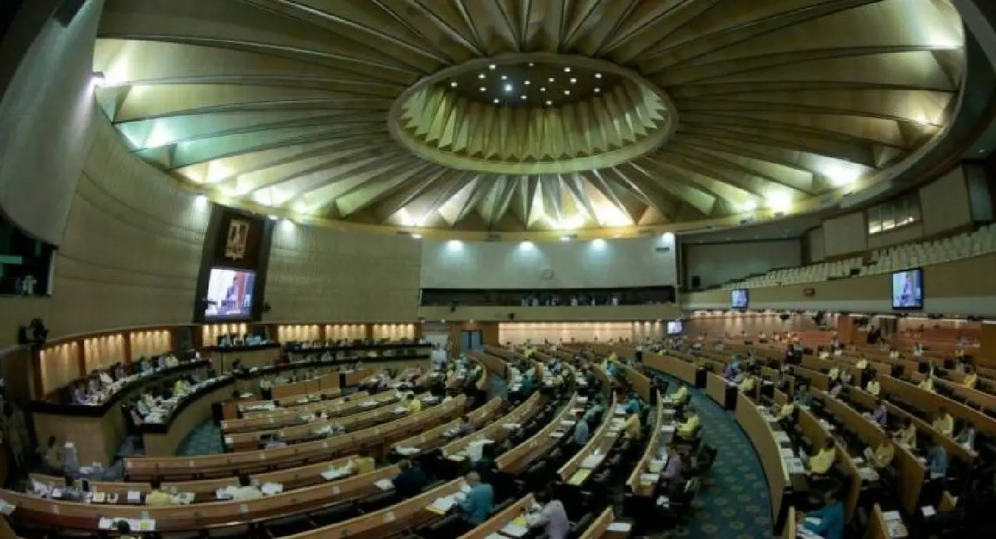 Bill to allow foreigners to serve as arbitrators moves forward