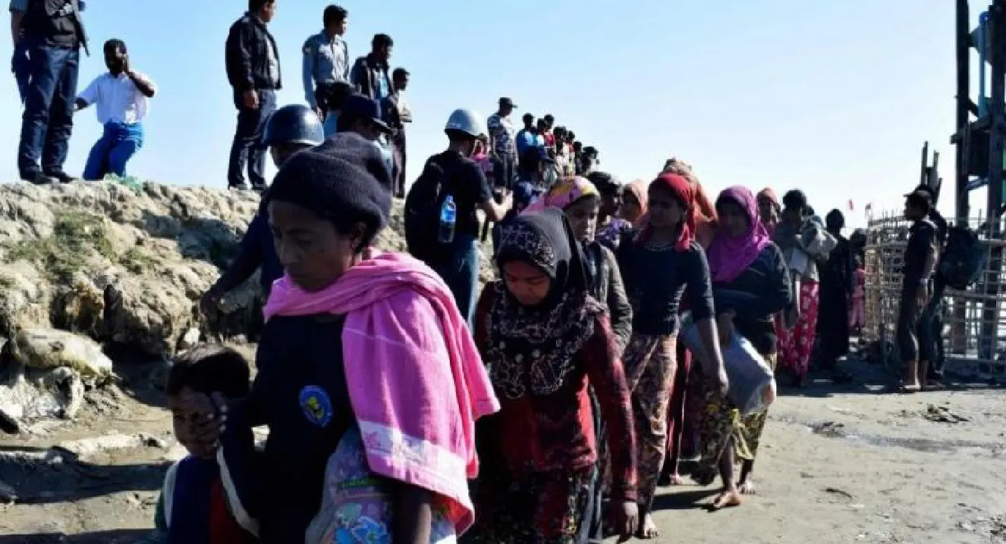 Myanmar's president praises Rakhine state for 'auspicious' year Myanmar's president praises Rakhine state for 'auspicious' year