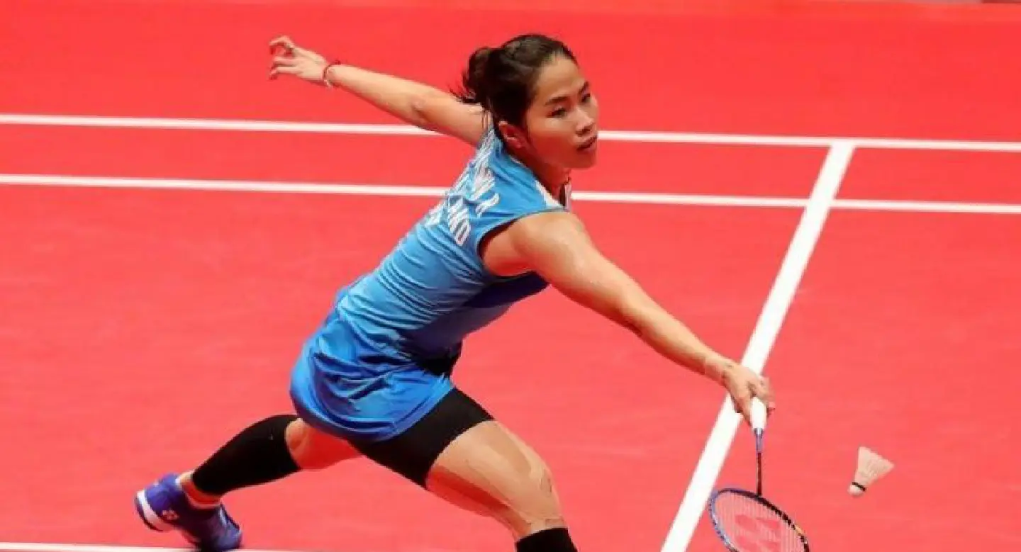 Sindhu stems the run of Ratchanok in BWF Finals Sindhu stems the run of Ratchanok in BWF Finals
