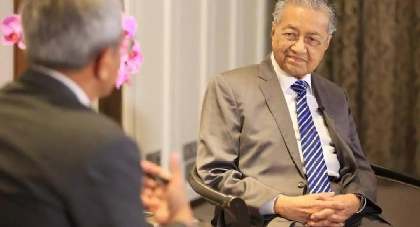 Asean must press Suu Kyi : Dr Mahathir Asean must press Suu Kyi : Dr Mahathir