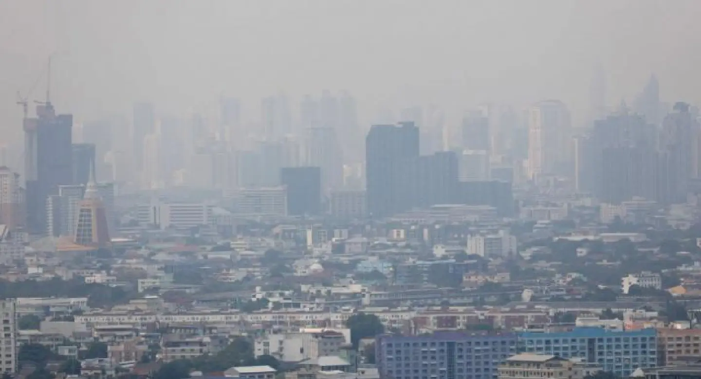 Bangkok gets pollution warning