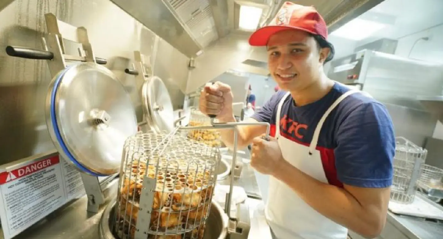 700th KFC branch opens in Thailand 700th KFC branch opens in Thailand