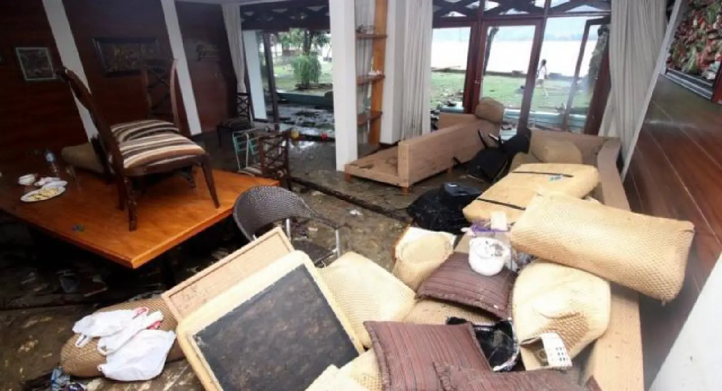 At least 222 dead as volcano-triggered tsunami hits Indonesia At least 222 dead as volcano-triggered tsunami hits Indonesia