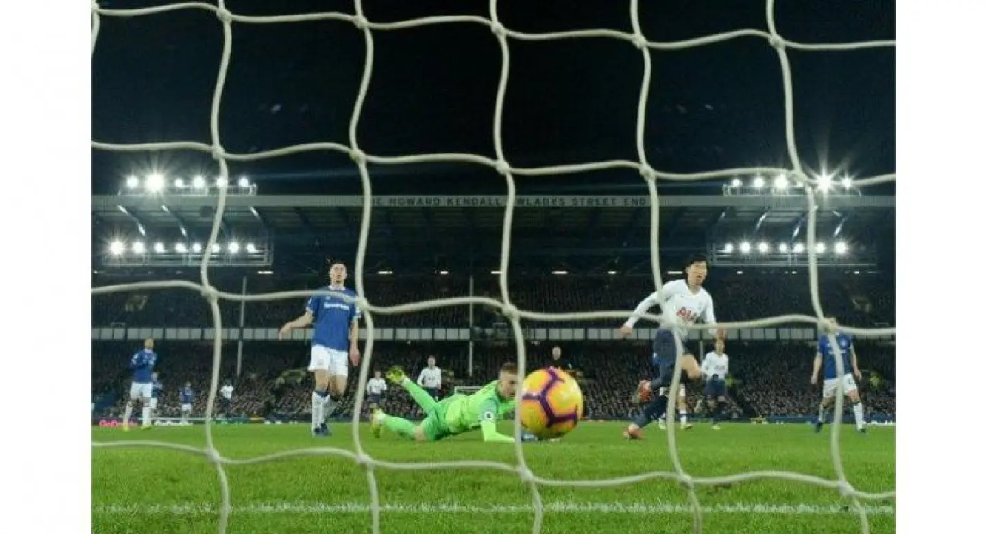 Pochettino focused on Spurs success after hitting Everton for six Pochettino focused on Spurs success after hitting Everton for six