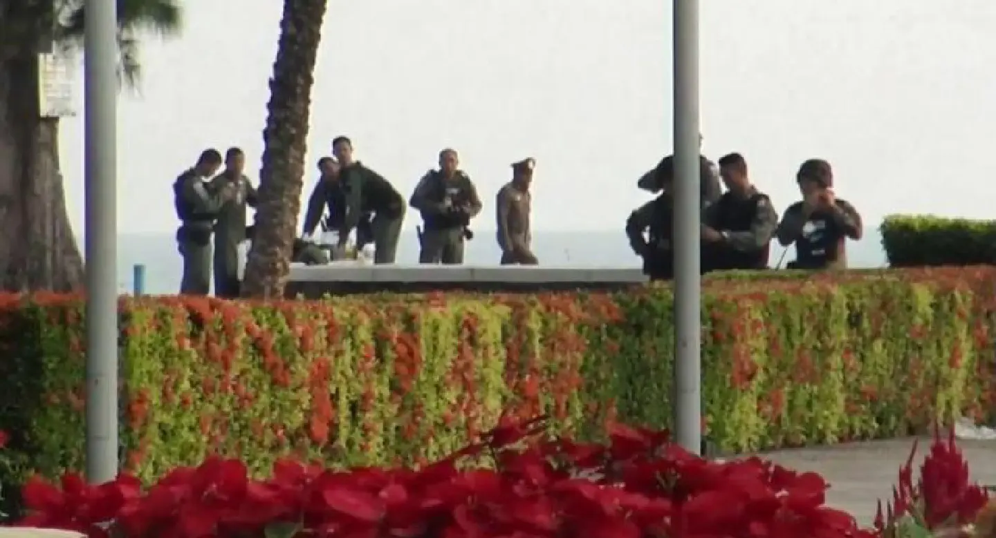 Bomb squad sweeps Samila Beach after explosions