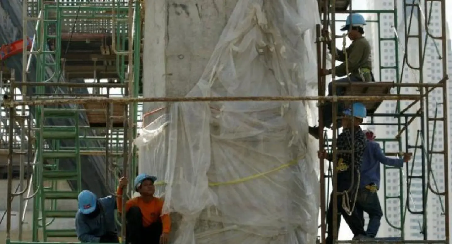 Frozen wages compromising standard of living of workers across country