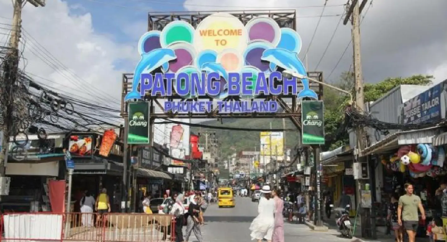 Patong’s beach road to closed New Year party Patong’s beach road to closed New Year party