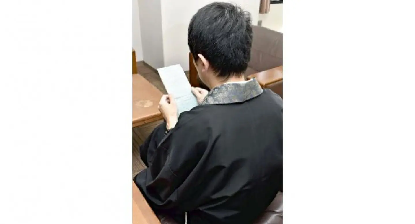 Monk’s traffic ticket for driving in robe causes a stir in Japan