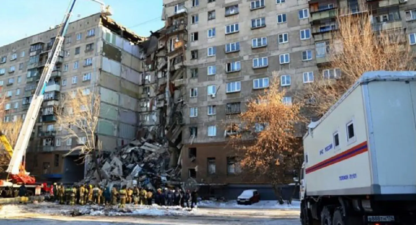 3 dead, 79 missing after gas explosion rocks Russia high-rise