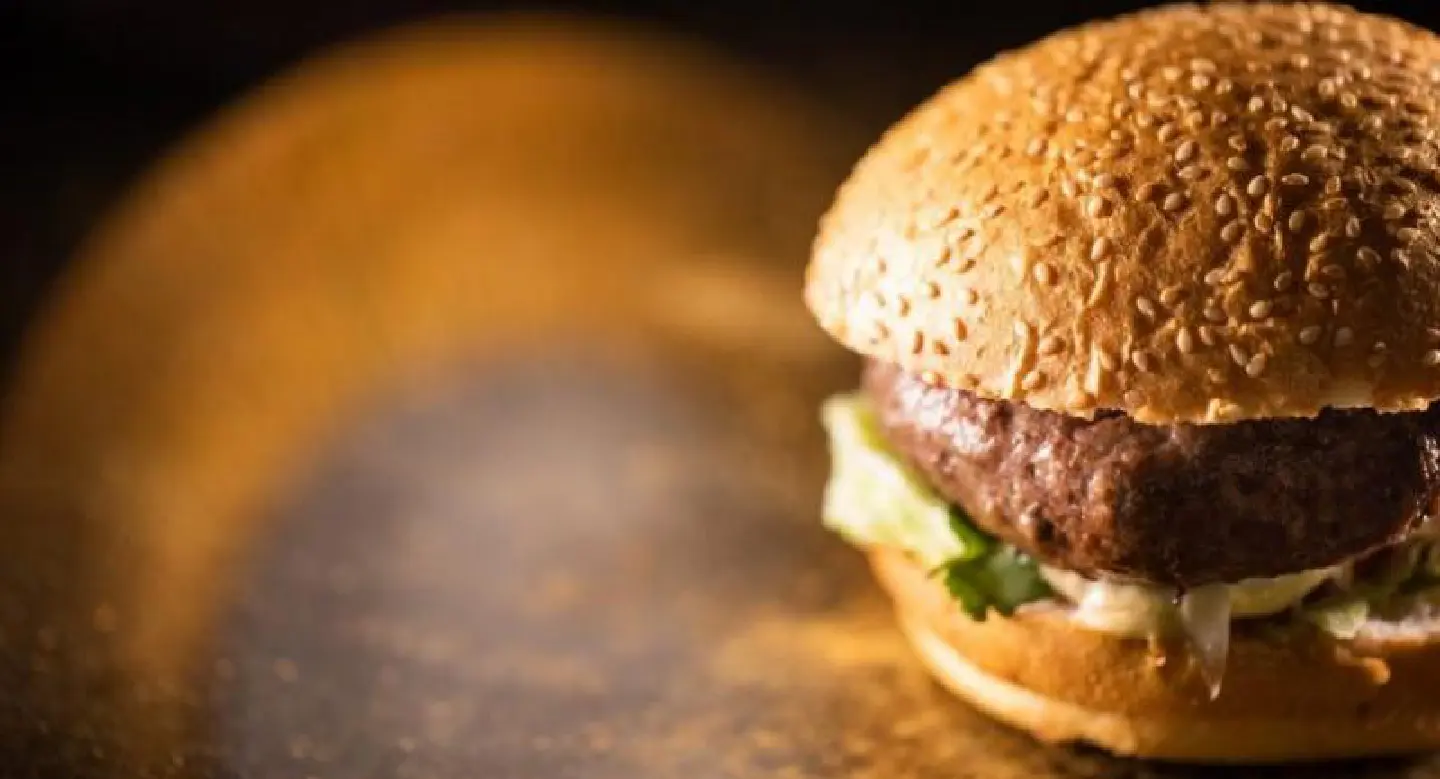 ATTITUDE bar launches 'Golden Burger' promotion ATTITUDE bar launches 'Golden Burger' promotion