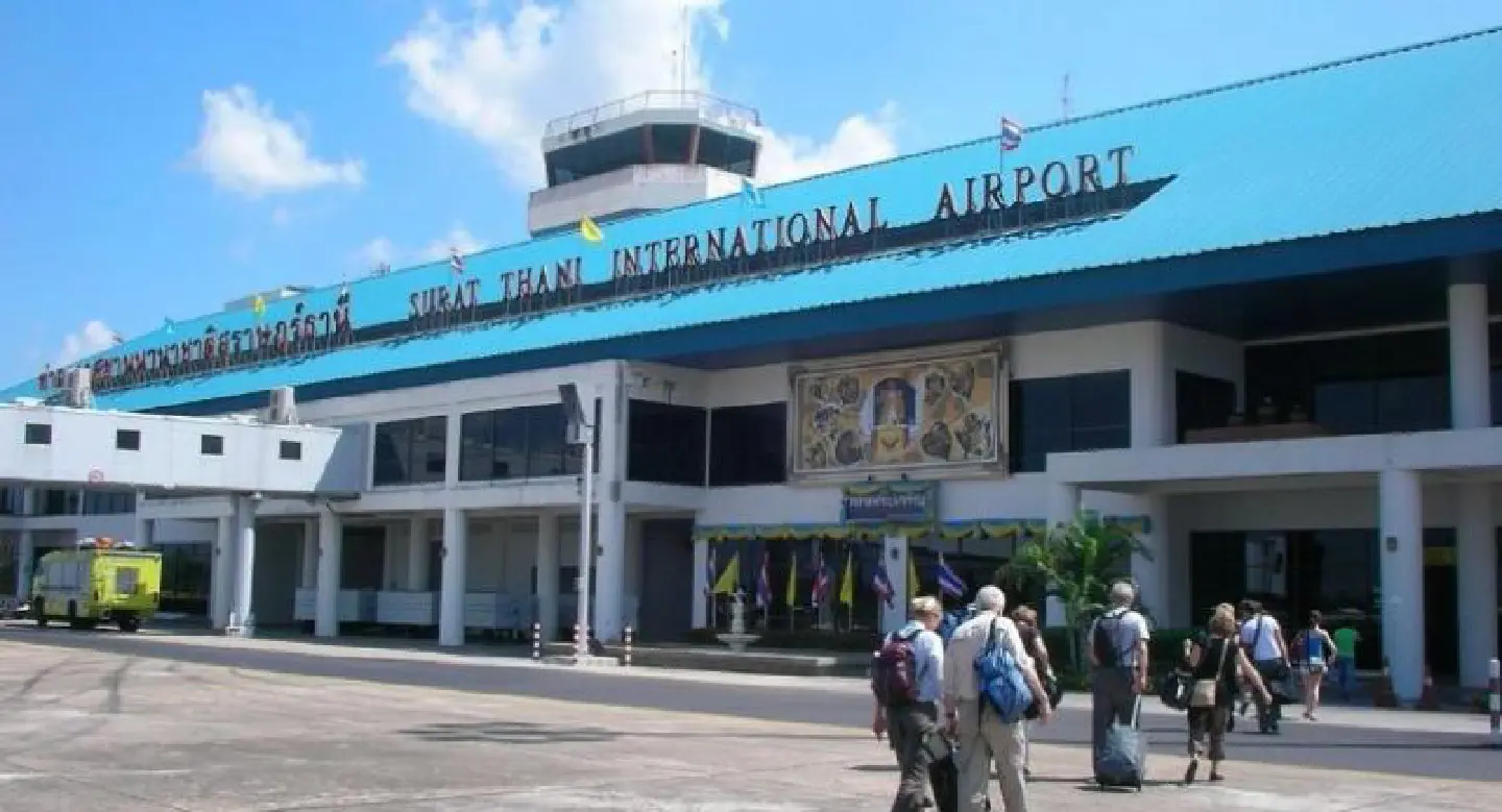 Pabuk shuts down Surat Thani airport Pabuk shuts down Surat Thani airport