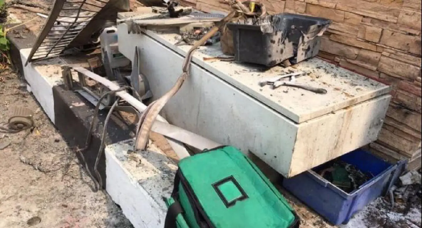 Air compressor explosion injures three workers in Nakhon Pathom Air compressor explosion injures three workers in Nakhon Pathom