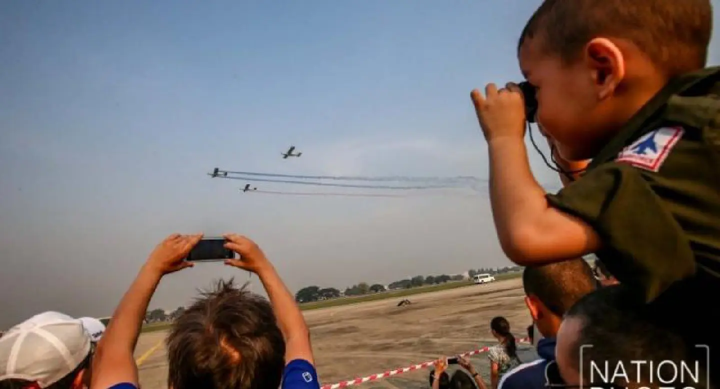 Youngsters flock to Don Mueang air show on Children's Day