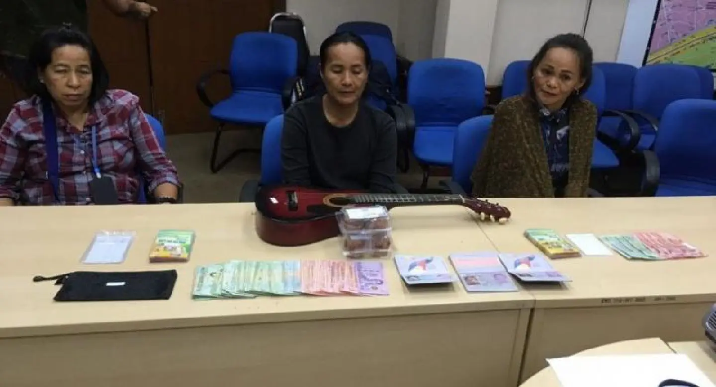Filipinos arrested for raising cash for poor children