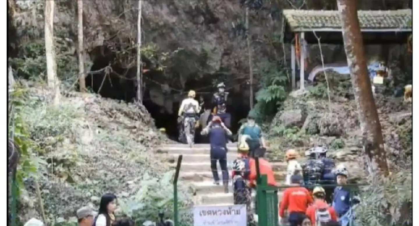 World-famous Tham Luang cave clean up begins World-famous Tham Luang cave clean up begins