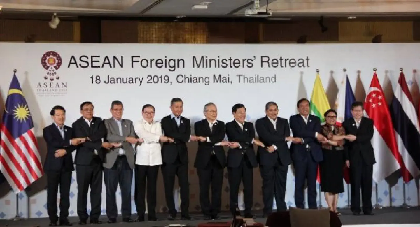 Asean pledges assistance over Rohingya crisis, discusses territorial disputes Asean pledges assistance over Rohingya crisis, discusses territorial disputes