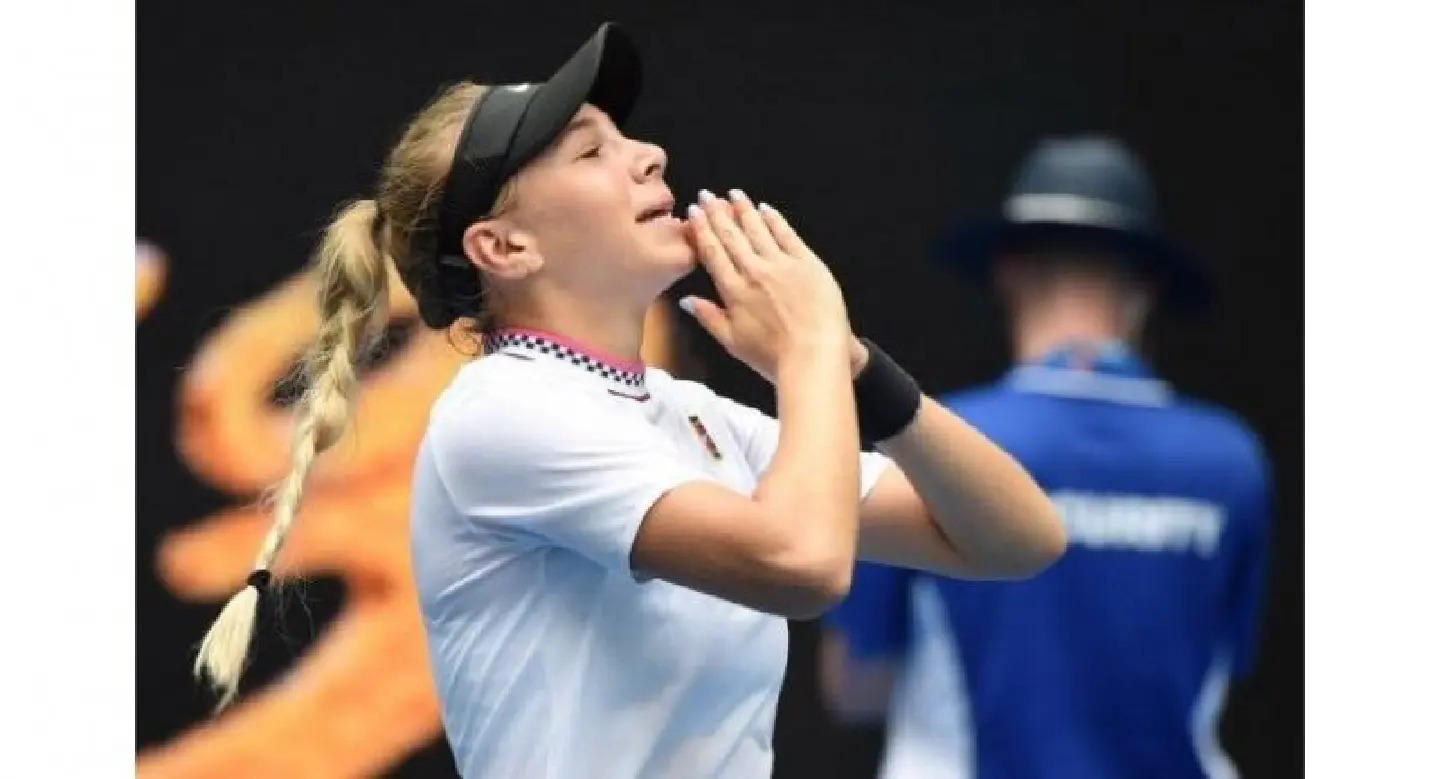 Sharapova-inspired teen Anisimova dreaming big Sharapova-inspired teen Anisimova dreaming big