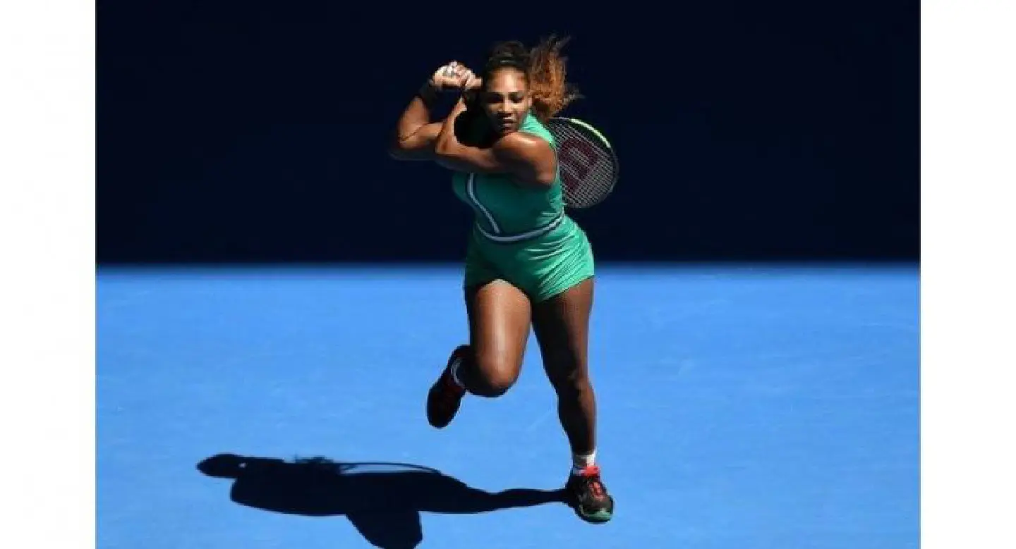 Serena juggernaut rolls into Aussie Open last 16 Serena juggernaut rolls into Aussie Open last 16