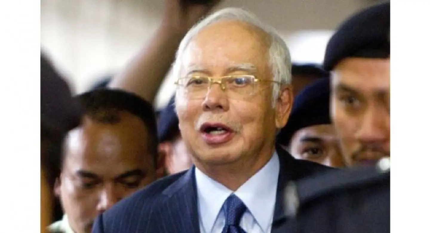 Analysts: Yes, Najib a social media hit, but public perception unchanged