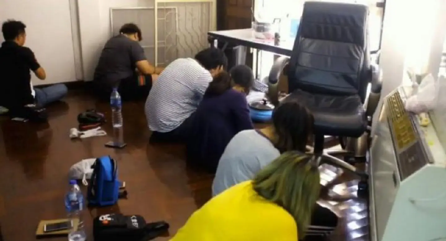 Police raid Bang Phlat property suspected of housing 818Kiss online gambling operation