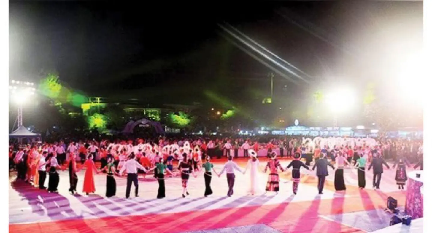 Vietnam seeks UN recognition of Xoe Thai dance Vietnam seeks UN recognition of Xoe Thai dance