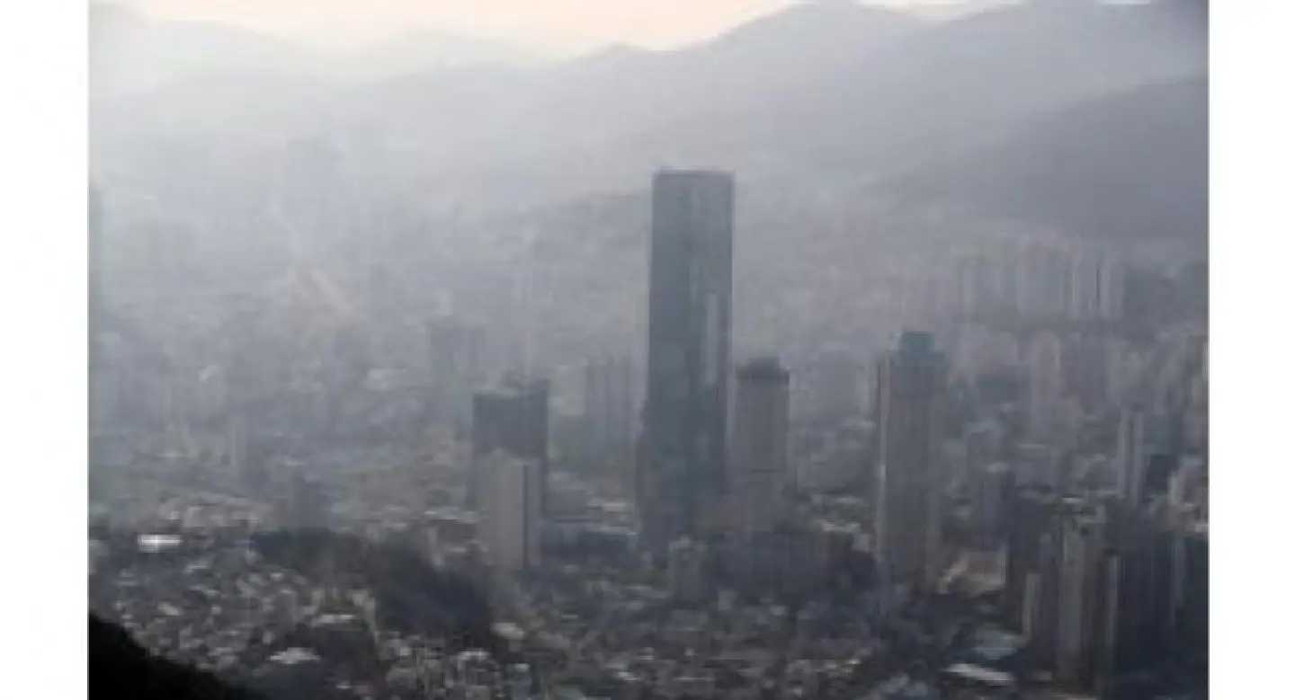 Korea eyes artificial rain in fine dust fight Korea eyes artificial rain in fine dust fight