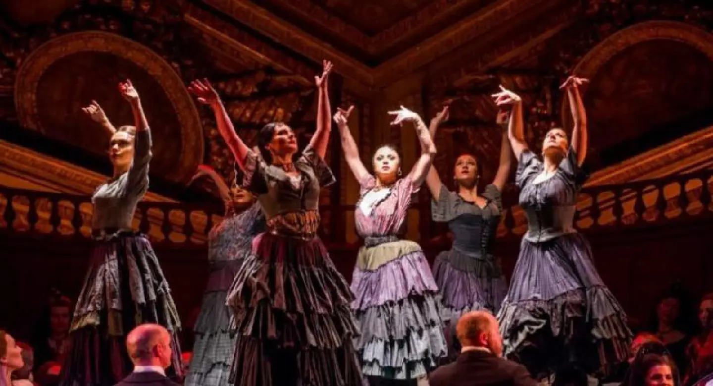 Watch ‘La Traviata’ on the big screen