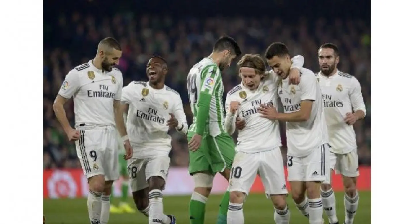 Real Madrid take top spot from Man Utd in 'money league' Real Madrid take top spot from Man Utd in 'money league'