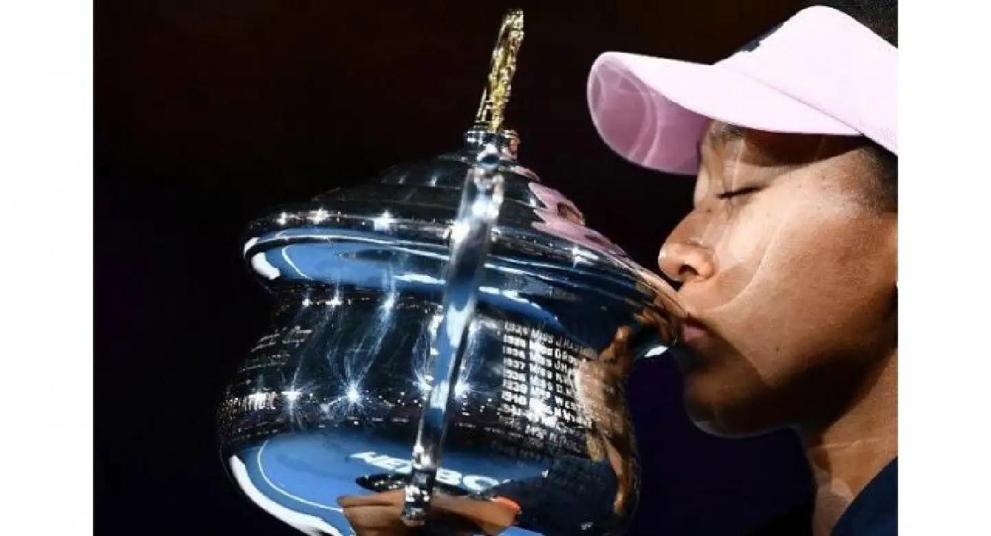Japan tennis fans hail 'new Queen' Osaka Japan tennis fans hail 'new Queen' Osaka