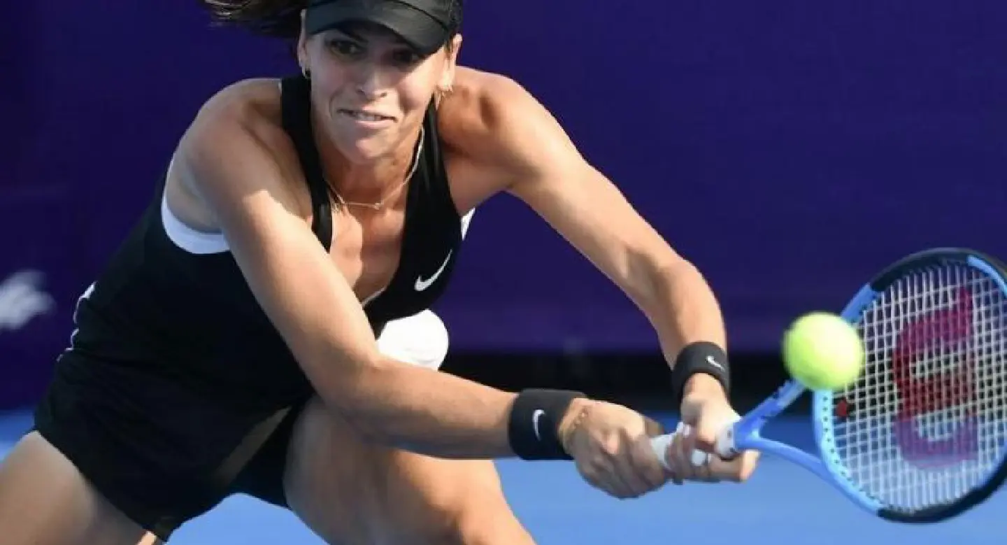 Nick’s girlfriend battles to opening-day win in Hua Hin