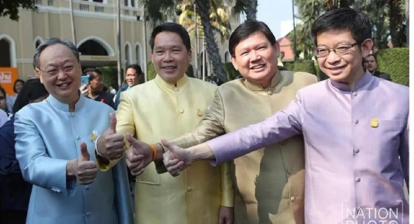 Under-fire ministers and pro-junta party members tender their resignations Under-fire ministers and pro-junta party members tender their resignations