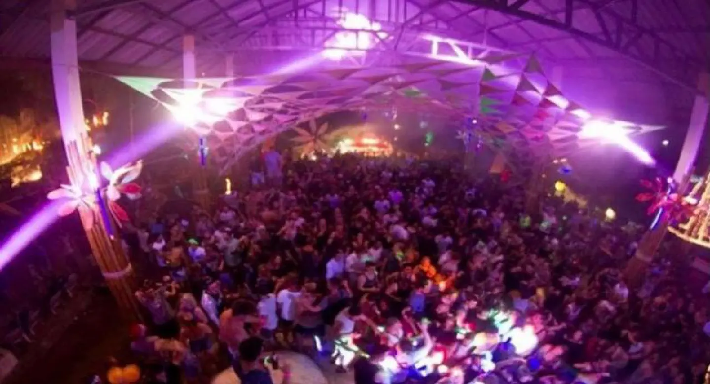 Techno for all the senses Techno for all the senses