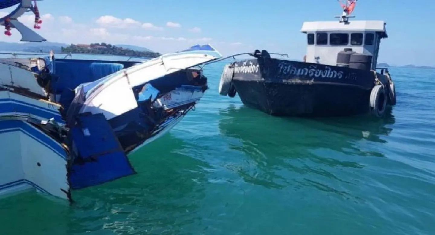 Speedboat collides with oil tanker off Phuket Speedboat collides with oil tanker off Phuket