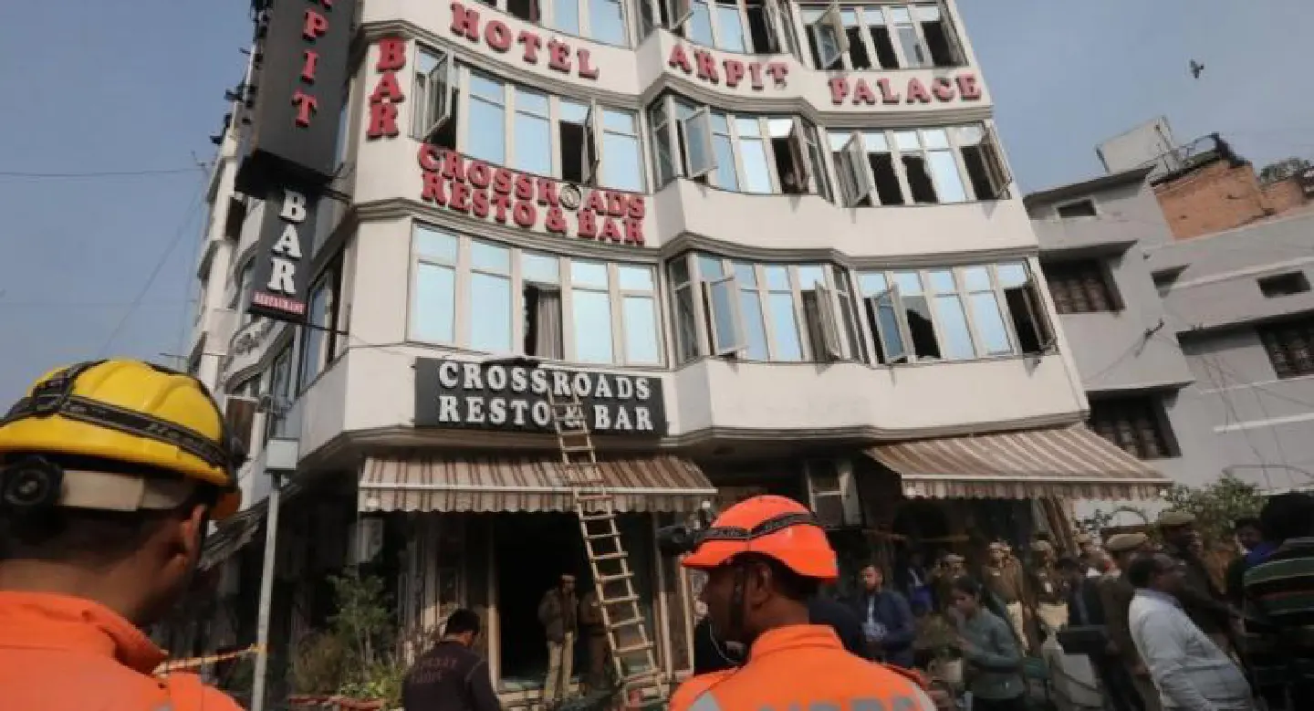 Fire at budget hotel in Delhi kills 17