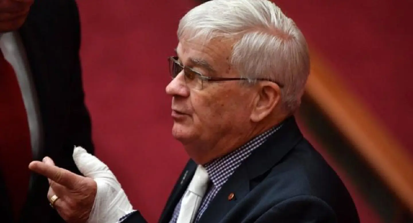 Hot : Police investigate Aussie parliament brawl