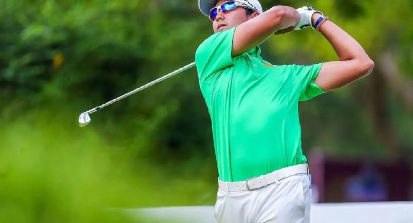 Rookie Sadom takes a commanding lead in Lopburi Rookie Sadom takes a commanding lead in Lopburi