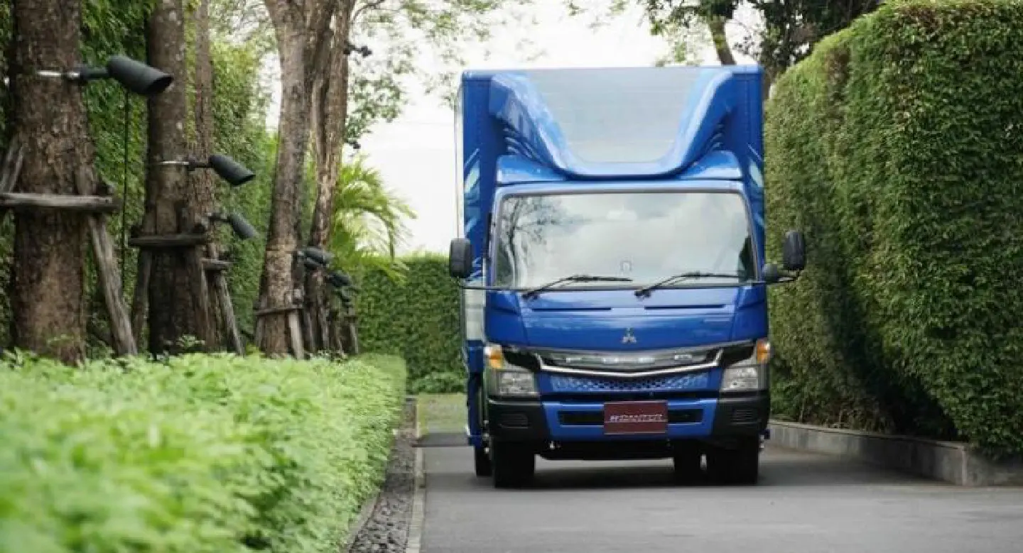 World’s first emission-free truck on show